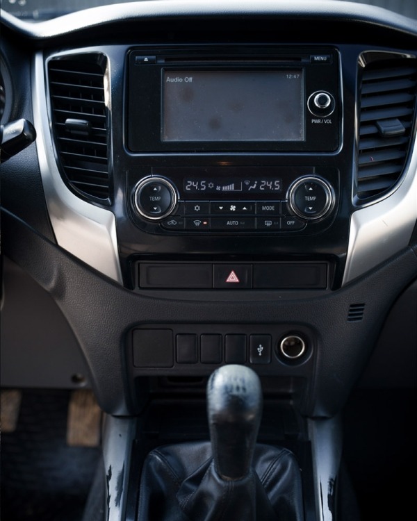 MITSUBISHI L200 DAKAR CRS 4X4 2.4 - Imagen 3