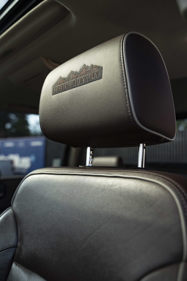 SILVERADO LTZ 4WD 5.3 HIGH COUNTRY - Imagen 9