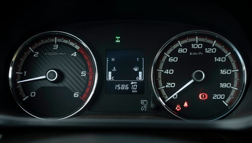 L200 KATANA CRT 4X4 2.4 - Imagen 9