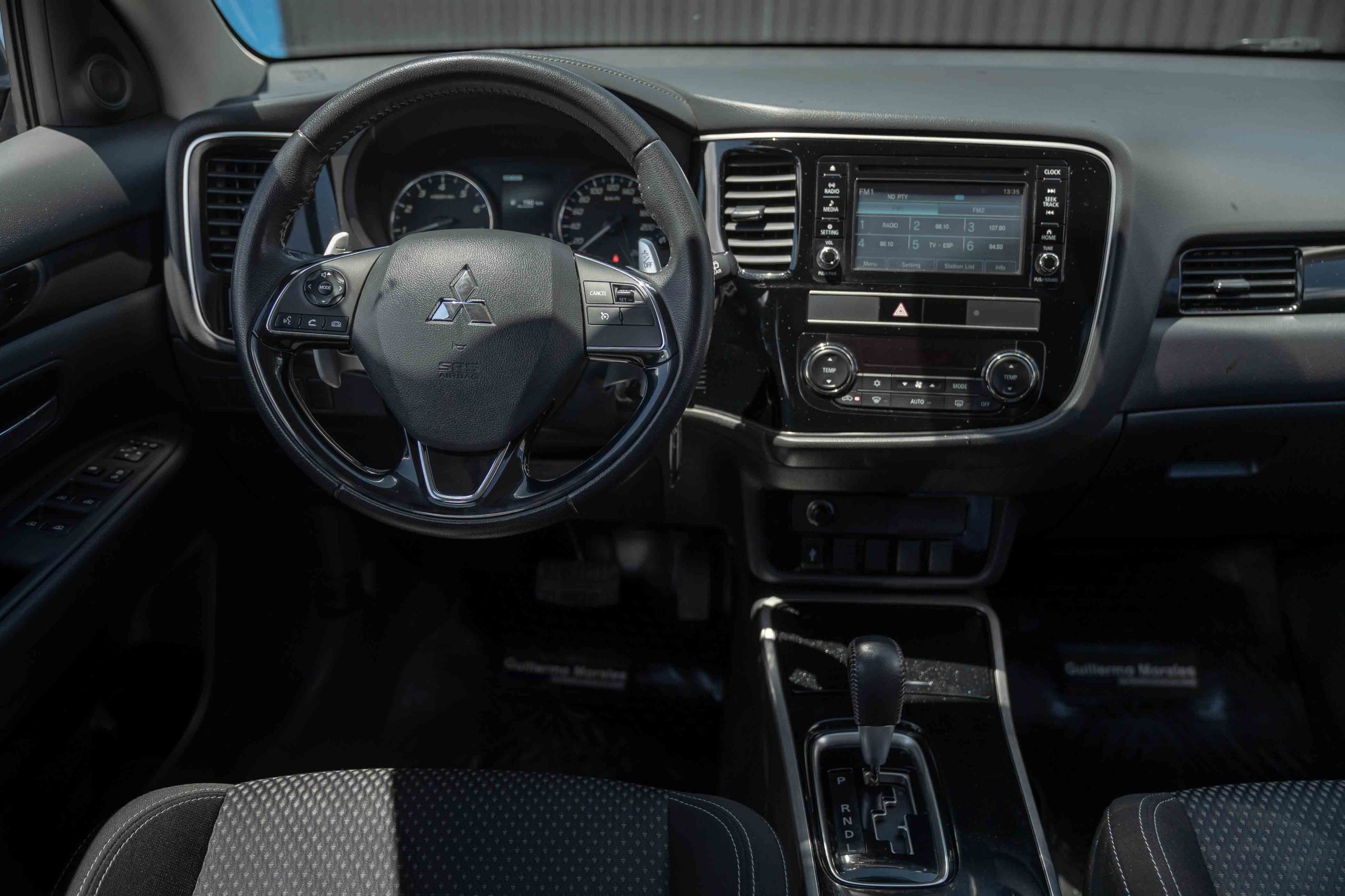 MITSUBISHI OUTLANDER - 2020 - Imagen 11