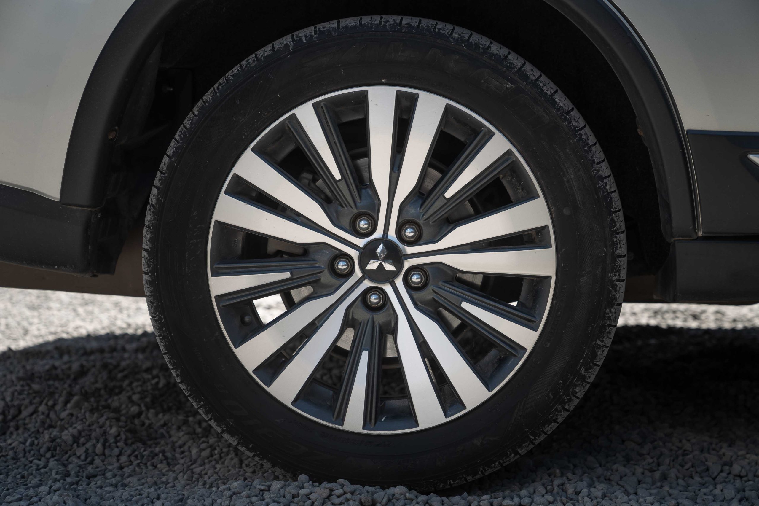 MITSUBISHI OUTLANDER - 2020 - Imagen 6