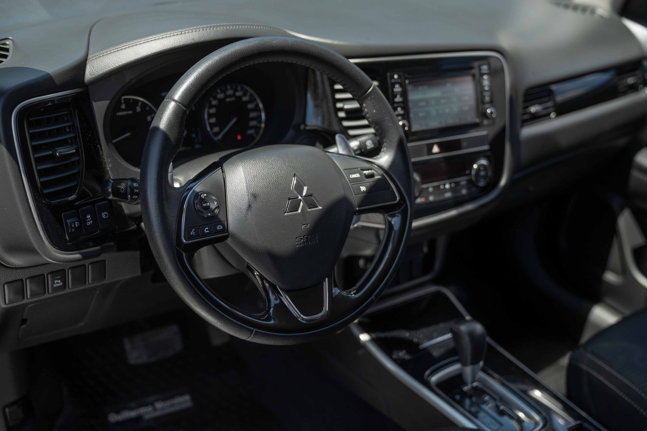 MITSUBISHI OUTLANDER - 2020 - Imagen 4
