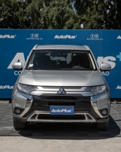MITSUBISHI OUTLANDER - 2020