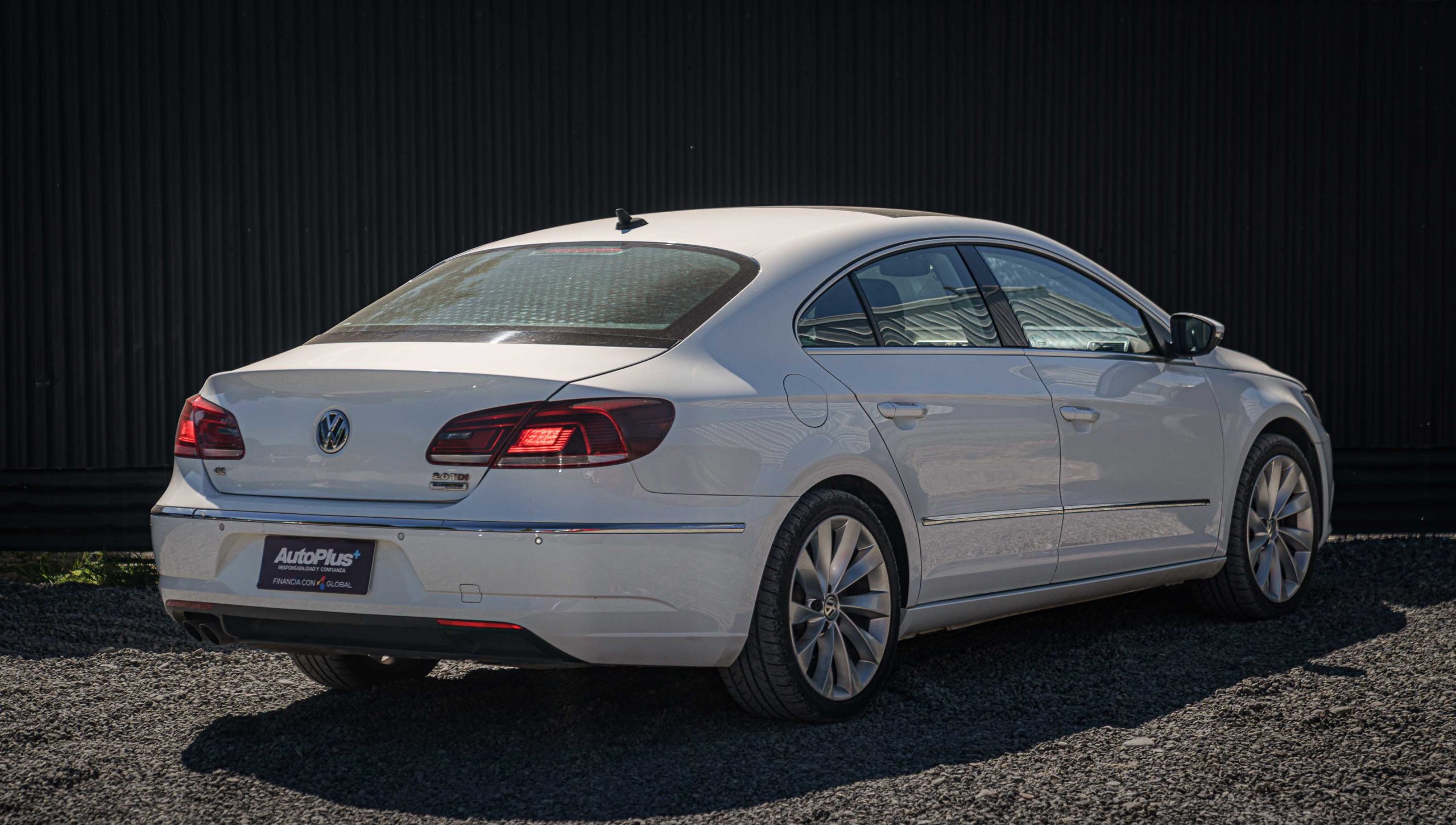 VOLKSWAGEN PASSAT - 2018 - Imagen 9