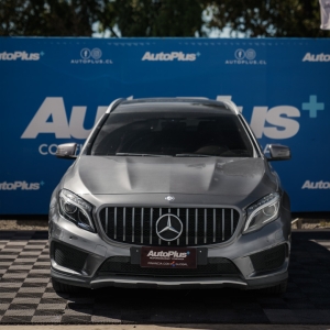 MERCEDES BENZ GLA220 – 2014