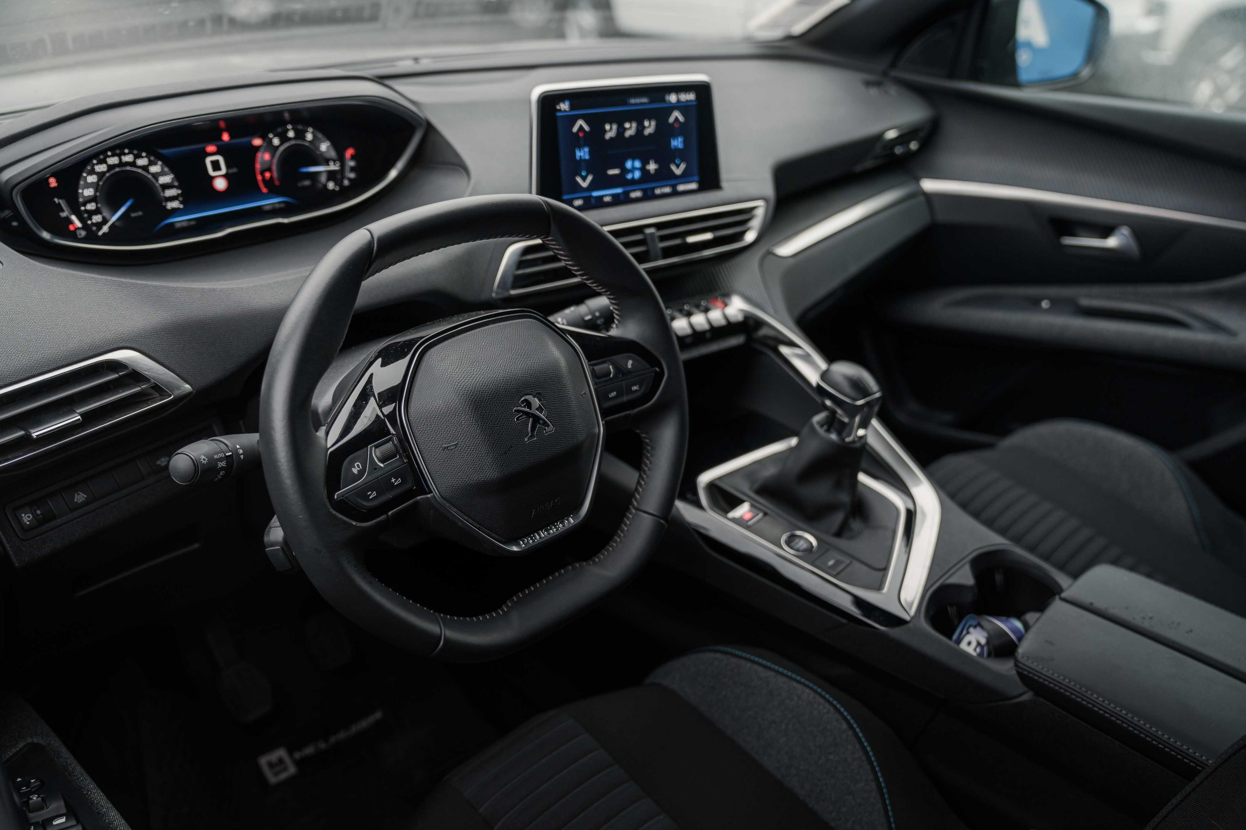 Peugeot 308 – — foto 2 de 13